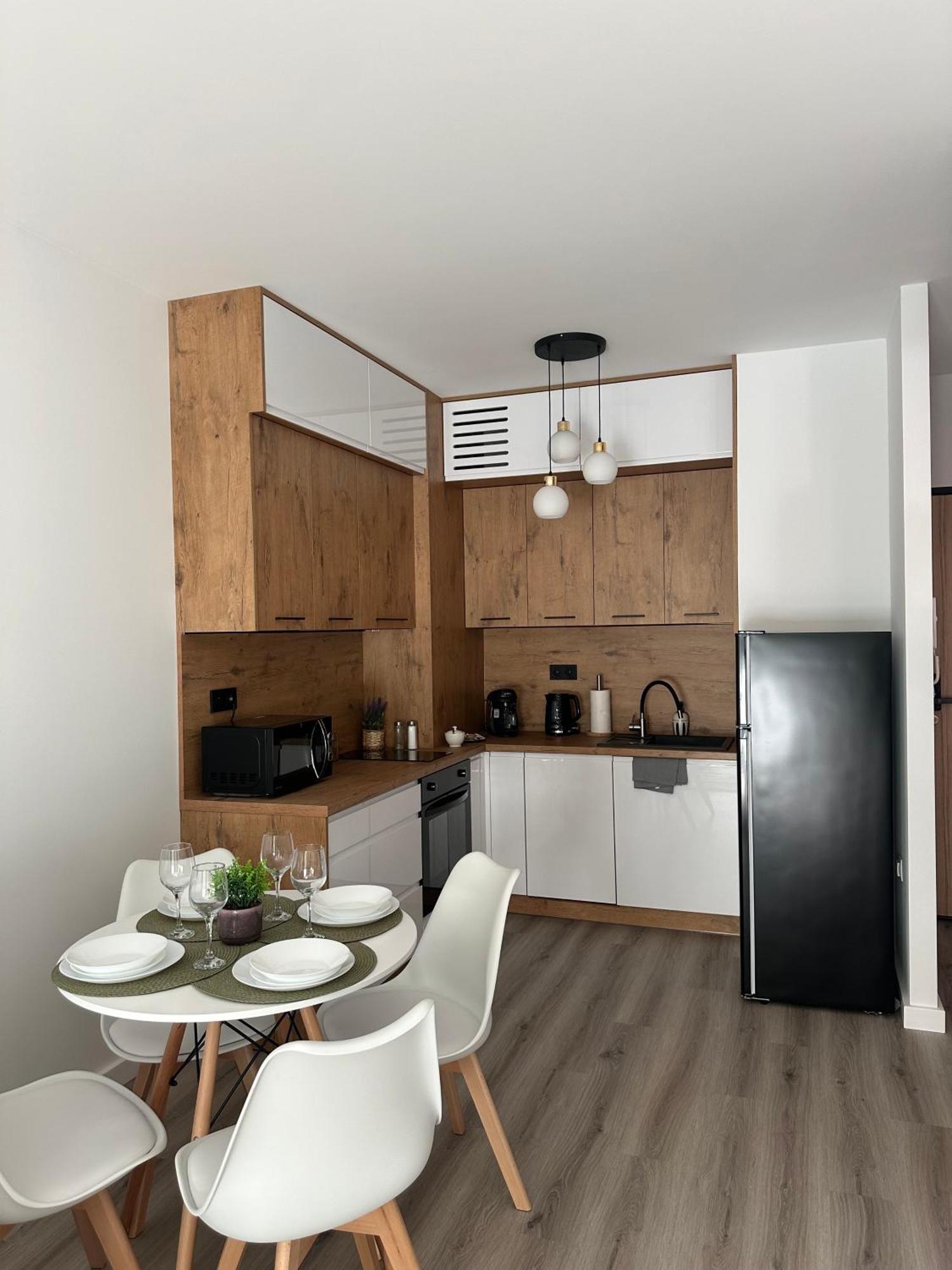 Skytravel 26 Apartament Pileckiego Nowy Dwor Mazowiecki Airport Modlin 24H Dış mekan fotoğraf